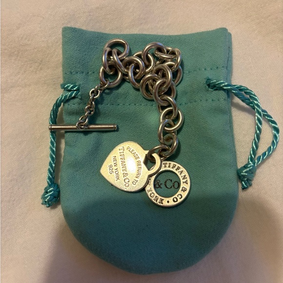 Tiffany & Co. Toggle Silver Charm Bracelet with Heart Tag - Picture 3 of 3